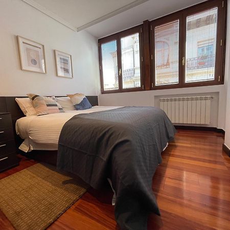Atuaire Home Vivienda A Luminosa Parking Incluido En Plena Calle Comercial Бургос Экстерьер фото